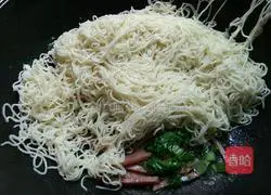 Illustration of how to make fried noodles 7