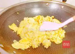 Egg Fried Rice Recipe Illustration 17