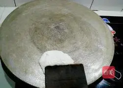 Illustration of how to make red pepper pancakes 7