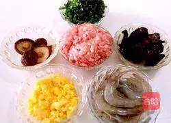 Illustration of how to make meat, three fresh and colorful dumplings 4