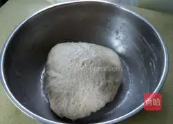 Illustration of how to make leek and egg pie 2