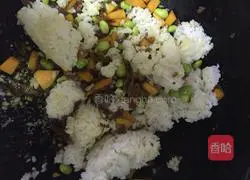 Illustration of how to make tomato sauce fried rice 6