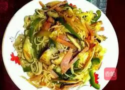 Illustration of how to make special fried noodles 10