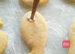 Illustration of how to make small animal pumpkin steamed buns 12