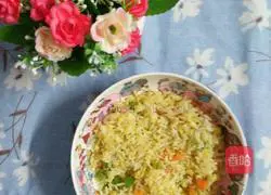 Illustration of how to make golden fried rice 6