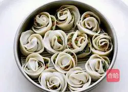 Illustration of how to make rose dumplings 8