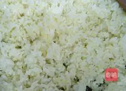 Illustration of how to make fried rice with wasabi stems 9