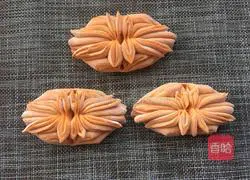 Illustration of how to make carrot and lotus steamed buns 19