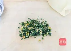 Illustration of how to make pancake and leek box 4