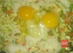 Illustration of how to make soft fried rice 4