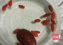 Illustration of how to make arrowroot starch jelly (water steamed buns) 3