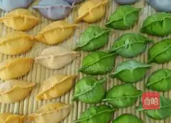 Illustration of how to make colorful dumplings 4