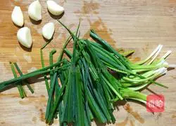 Illustration of how to make scallion oil noodles 2