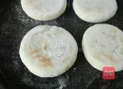 Illustration of how to make Shaobing Tenderloin 8