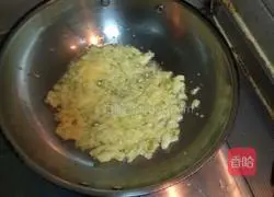 Kuaishou Breakfast Soy Sauce Fried Rice (for the whole family) Recipe Illustration 7