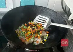 Sunflower Egg Fried Rice Recipe Illustration 5