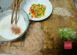Illustration of how to make pastoral shrimp chicken cake 2