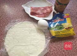 Illustration of how to make bacon cheese hand pancakes 1