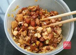 Illustration of how to make cabbage and pork buns 5