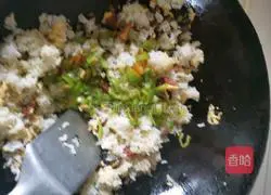  Illustration of how to make sausage fried rice 5