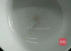 Old noodles Illustration of how to make steamed buns (old flour, water, edible alkali) 7