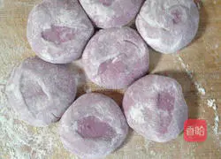 Illustration of how to make purple sweet potato, pumpkin and rose steamed buns 2