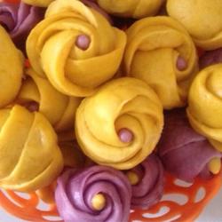 Purple sweet potato, pumpkin and rose steamed buns