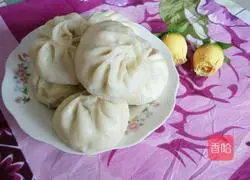 Illustration of how to make gourd and pork buns 12