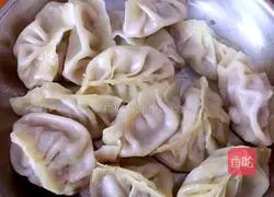 Illustration of how to make mutton dumplings 5