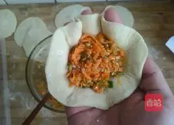 Illustration of how to make shredded radish buns 9
