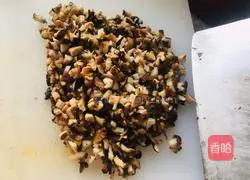 Illustration of how to make noodles with mushroom sauce 2