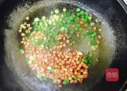 Illustration of how to make colorful fried rice 2