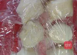 Illustration of how to make bamboo shoots and meat buns 8