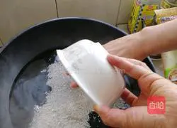 Illustration of making water chestnut powder jelly 2