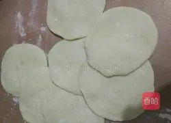 Illustration of making buns with fungus and pork stuffing 14