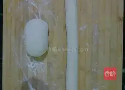 Illustration of how to make mushroom and beef stuffed buns 9