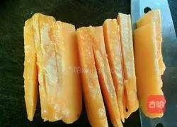 Illustration of how to make fruit and vegetable sandwiches 2