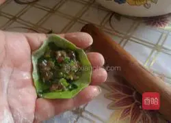 Illustration of how to make Jade Dumplings (Chives and Pork Filling) 11