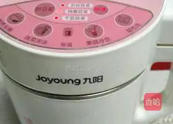 Illustration of making soy milk and fried steamed bun slices 4