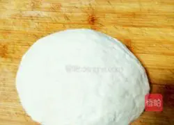 Illustration of how to make pot stickers and dumplings 1