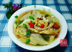 Illustration of how to make shredded chicken wontons 12