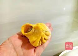 Illustration of how to make pumpkin meat buns 13