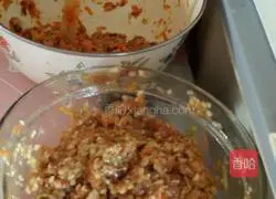 Illustration of how to make buns 1