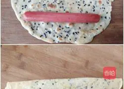 Illustration of how to roll ham sausage with egg pancake 9