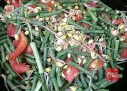 Illustration of how to make braised noodles 8