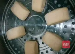 Illustration of how to make brown sugar steamed buns 7