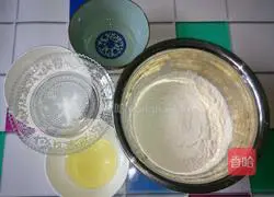 Illustration of how to make long sesame cakes 1