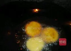 Pumpkin Illustration of how to make cake 6