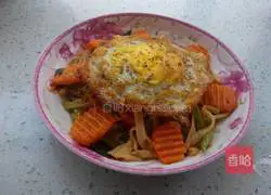 Illustration of how to make stir-fried noodles with mixed vegetables 10