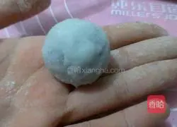 Illustration of how to make crystal purple sweet potato dumplings 9